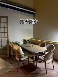 Hongkong Street (D1), Office #576107051